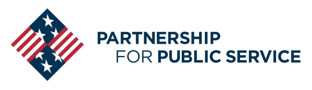 Logo der Partnership for Public Service mit einem blauen Kreis mit einem weißen Stern, umgeben von einem weißen Rand, und dem Namen der Organisation in fetter schwarzer Schrift auf einem weißen Hintergrund.